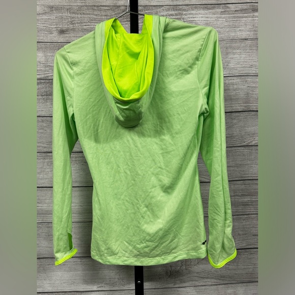 TNF Lightweight Hoodie - Picture 9 of 11